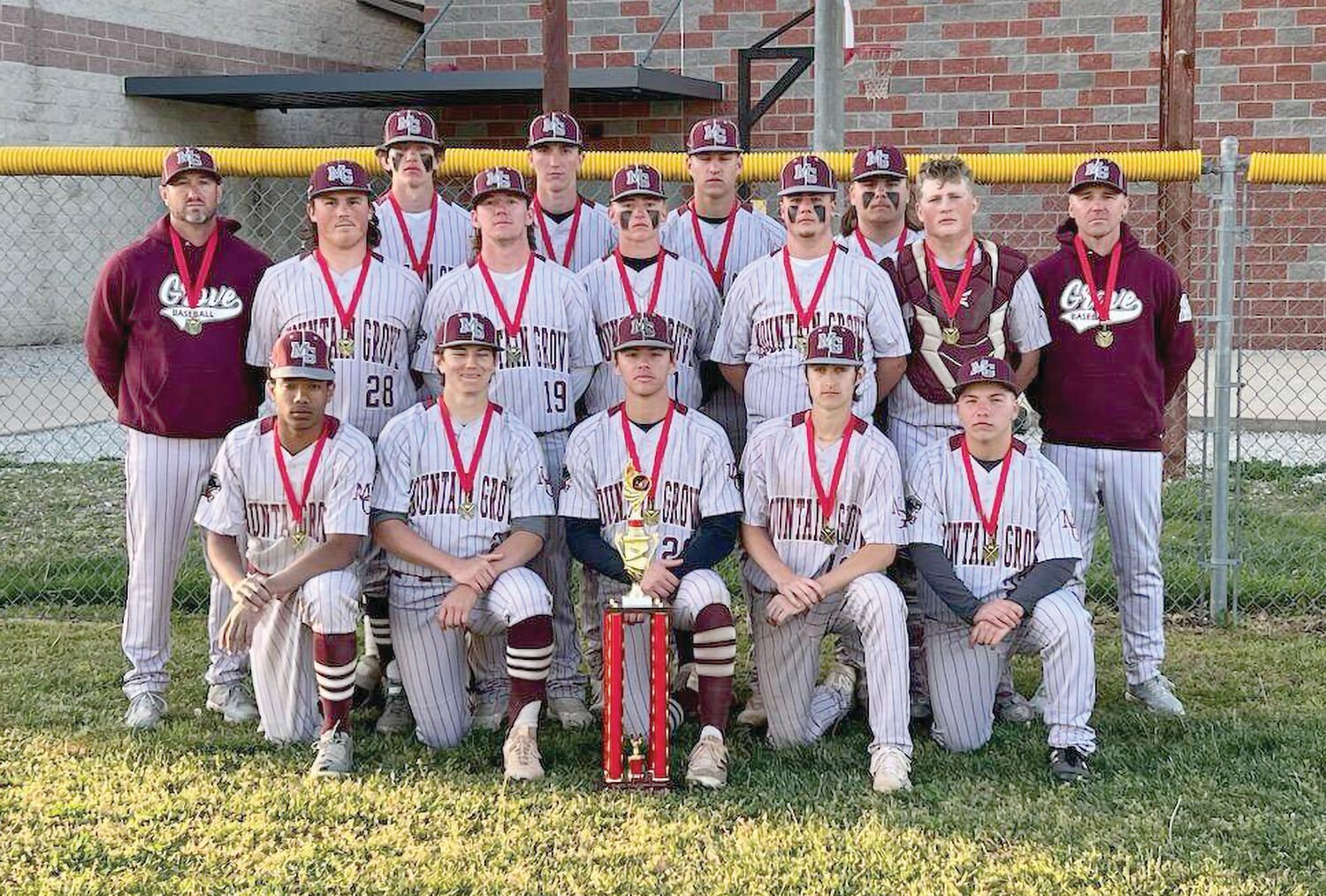 Mountain Grove’s baseball team after winning its second straight Southern Invitational title. The Panthers beat Van Buren in the finals and have won six straight games.